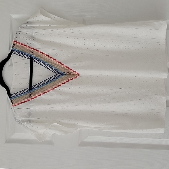 NWOT White V-Neck Top with Multicolor Trim - Picture 1 of 6